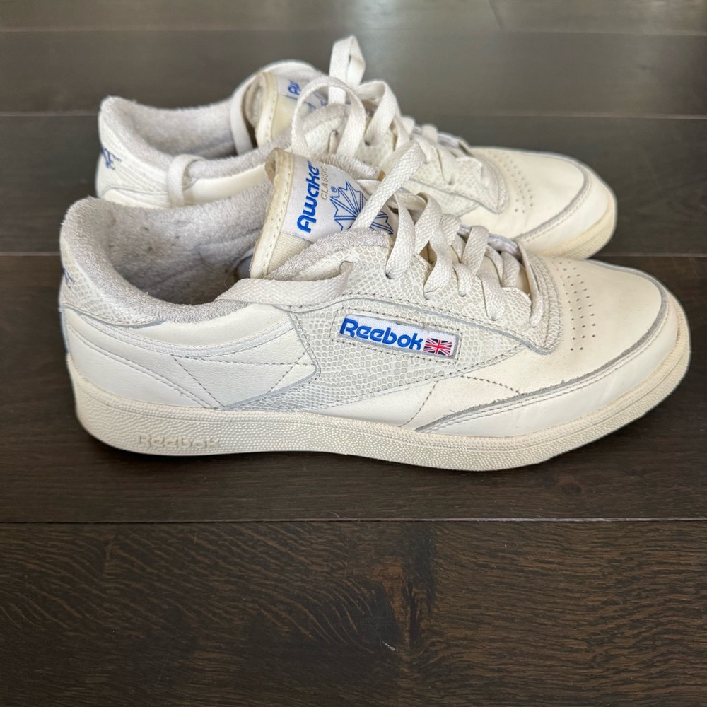 Awake x Reebok Sneakers - Picture 2 of 5